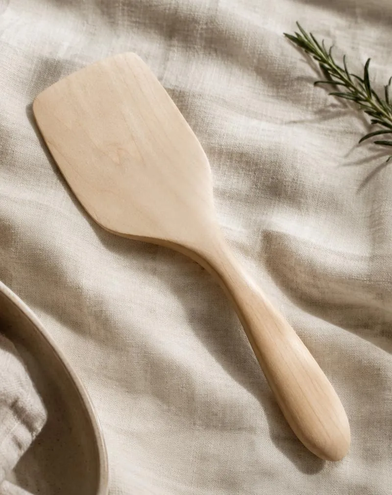 Broad maple spatula